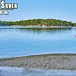 Rab Aurora Apartamento