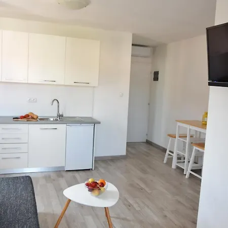 Rab Aurora Apartment