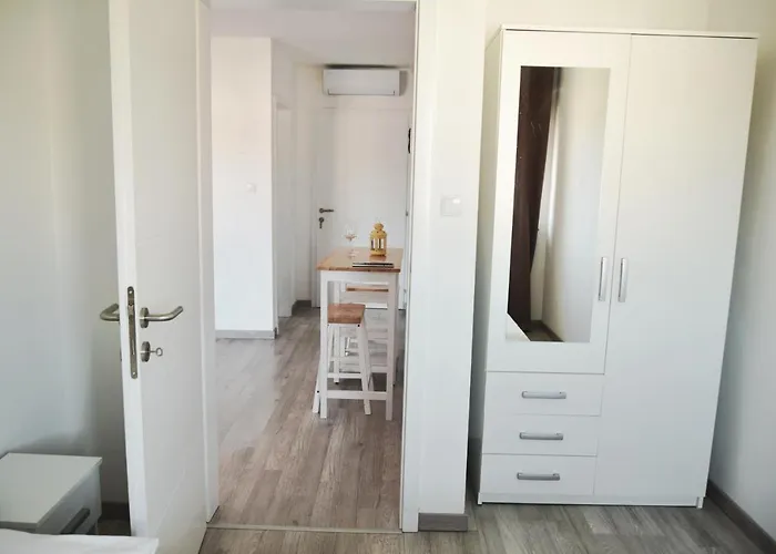 Rab Aurora Apartman *